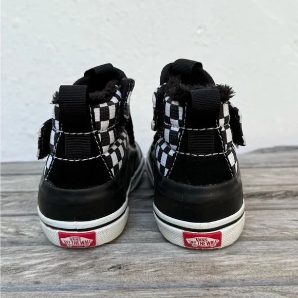 Vans Kids Black and White Checkered Waterproof Boots - Picture 11 of 15
